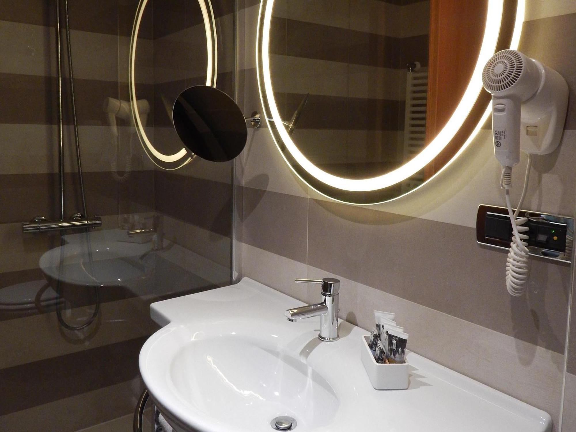 Superior Twin Room,1716987854:JPEG